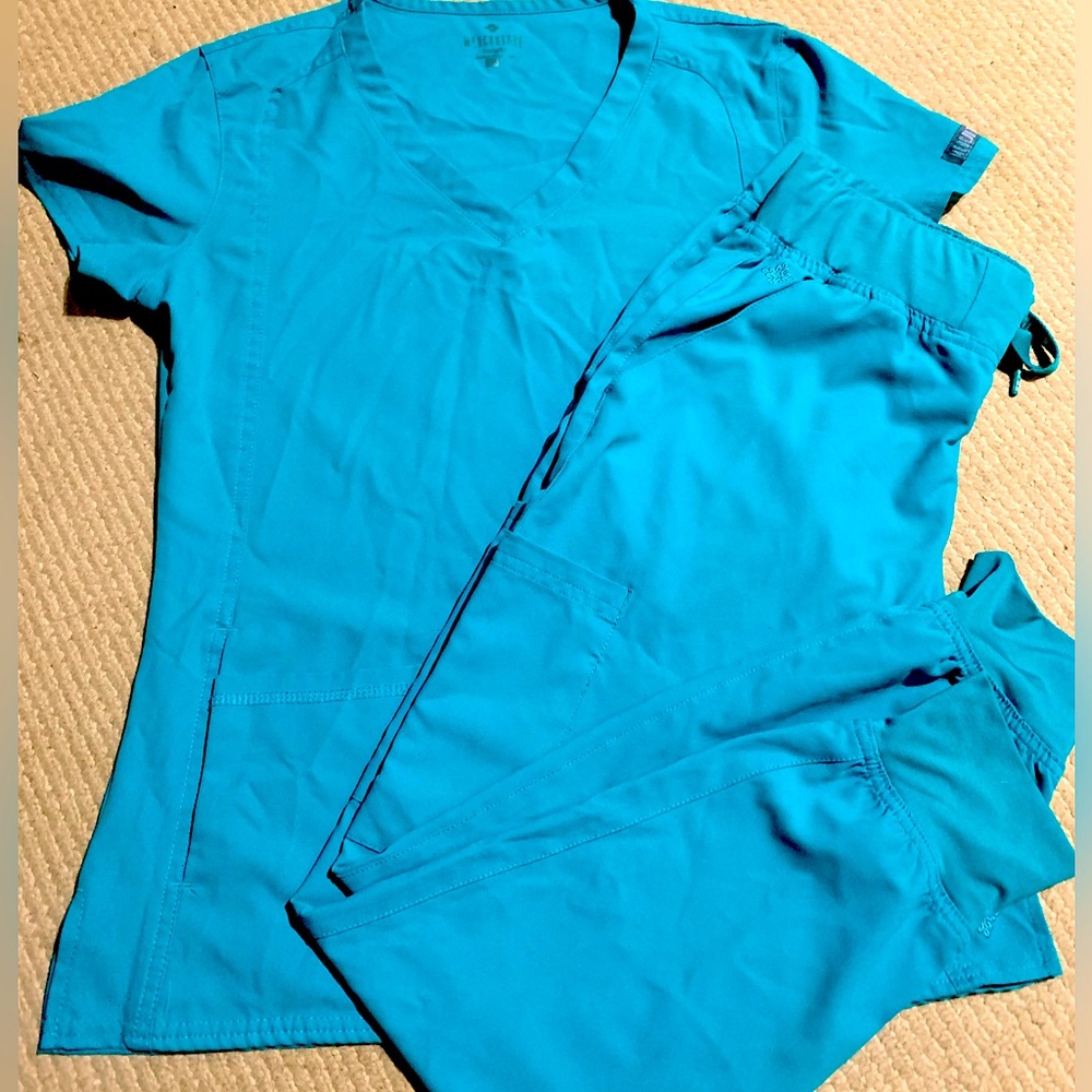 XS Med Couture Scrub Set